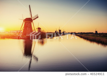 Traditional Dutch windmills from the channel Rotterdam. Holland 40324911