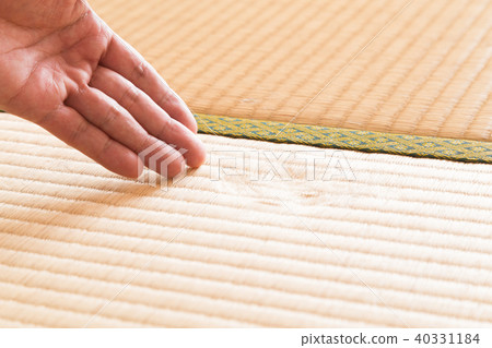 Damage of tatami 40331184