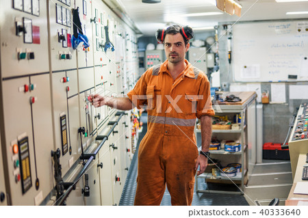 Marine engineer officer starts or stops main engine of ship 40333640