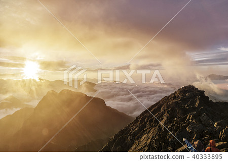 Shin-Takayama Sunrise 3952 m 40333895