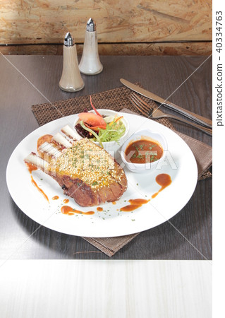 lamb chop 40334763