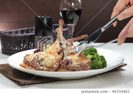 lamb chop 40334801