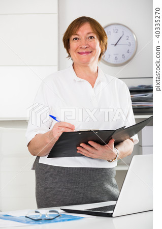 Manager ready for visitors 40335270