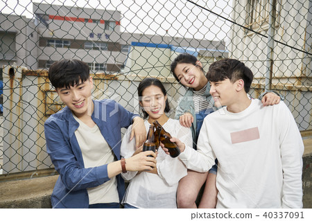 Life, Friends, Friendship, 20s, Youth 40337091