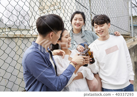 Life, Friends, Friendship, 20s, Youth 40337293