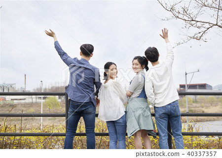 Life, Friends, Friendship, 20s, Youth 40337357