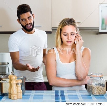 man and wife having bad argument 40337950