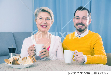 Mother and son spending time 40339927