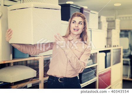 seller suggesting new stylish hassock seller suggesting new stylish hassock 40343554