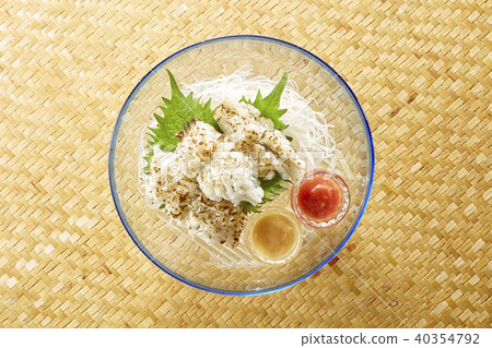 Boiled conger pike Boiled conger pike 40354792