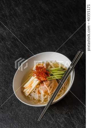 Pyongyang cold noodles Pyongyang cold noodles 40355171