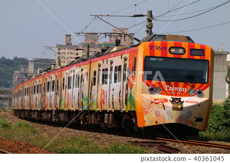 台鐵觀光局彩繪車 40361045