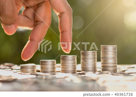The coins are arranged in five rows. The coins are arranged in five rows. 40361738