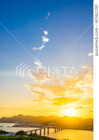 [Okinawa Prefecture] Sesoko Island at sunset 40362280
