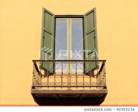 Open Old Window On Brick Wall Open Old Window On Brick Wall 40363216
