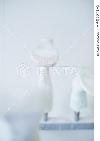 Prosthetics and Orthotics 40367145