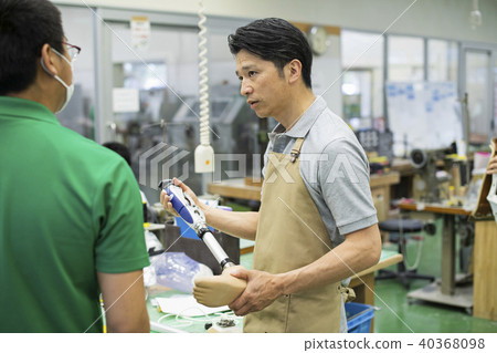 Prosthetist / Organizer co-operation 40368098