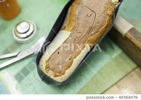 Shoemaker Studio Shoemaker Studio 40368476