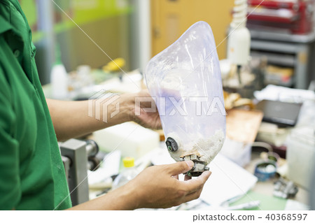 Prosthetist / Organist 40368597