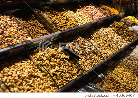 The famous oriental market. Dried nuts and spices in Istambul, 40369407