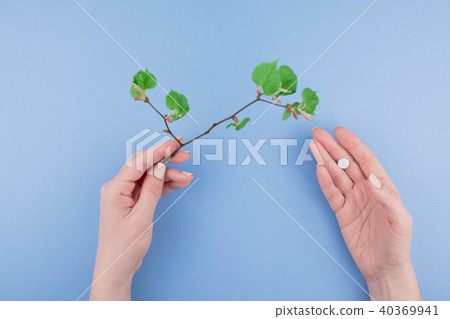 Concept of seasonal spring allergy Concept of seasonal spring allergy 40369941