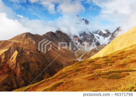 Thick fog on the mountain pass Goulet. Georgia, Svaneti. Europe. 40371798