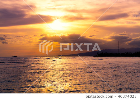 Hawaii Ala Moana Beach Park Sunset Hawaii Ala Moana Beach Park Sunset 40374025