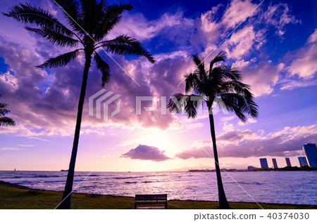 Hawaii Ala Moana Beach Park Sunset Hawaii Ala Moana Beach Park Sunset 40374030