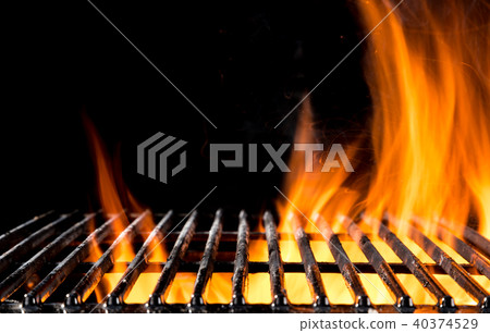Empty grill grid with fire flames on black Empty grill grid with fire flames on black 40374529