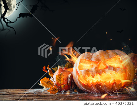 Burning pumpkin 40375321