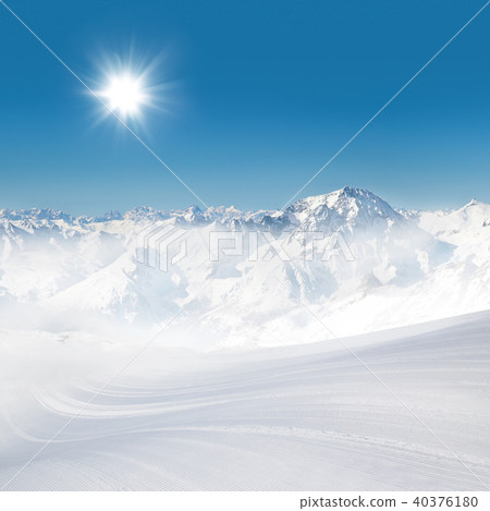 Alps panorama view in winter snow time Alps panorama view in winter snow time 40376180