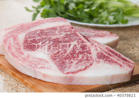 raw beef raw beef 40378621
