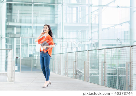 Business woman 40378744