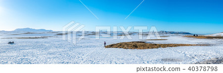 Snow field in Iceland Snow field in Iceland 40378798