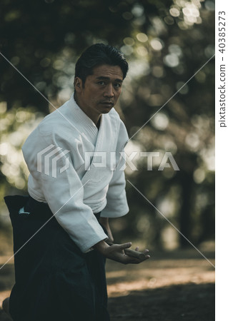 practicing, practise, shrine 40385273