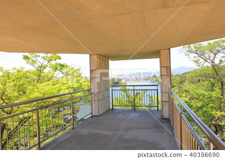 A park with a pond White water Oike park A park with a pond White water Oike park 40386690