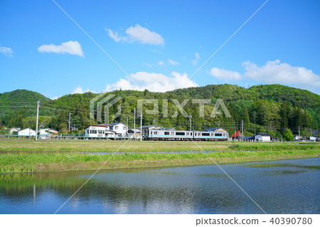 JR Oito Line Regular Train Stop: Ino Station Spring Omachi 40390780