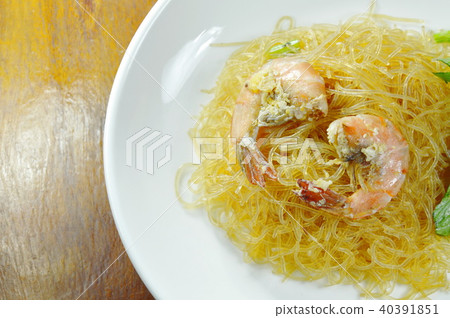 shrimp steamed with glass noodle on dish 40391851