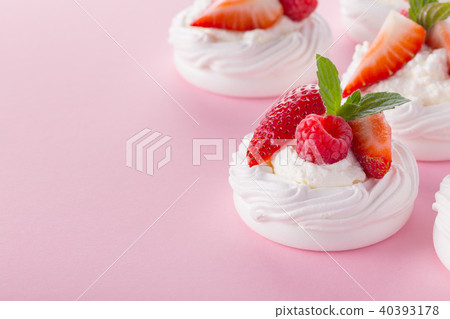 Sweet and light dessert with fruit 40393178