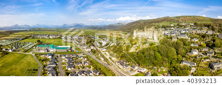 Aerial view of the skyline of Harlech with it's 12th century castle, Wales, United Kingdom 40393213