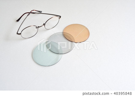 Glasses and color lenses 40395848