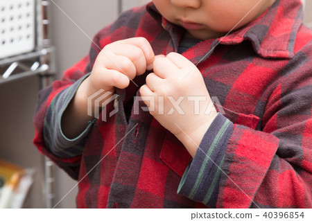 Infant change of clothes 40396854