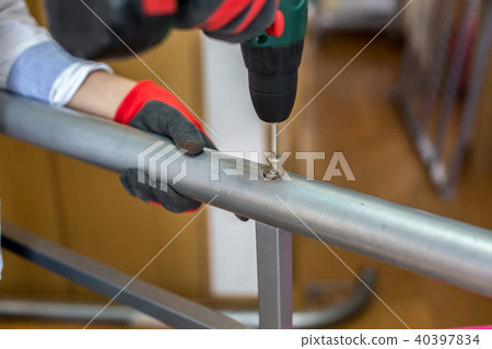 Dismantling of the pipe bed 40397834