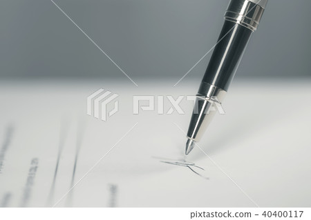 Pen, Writing 40400117