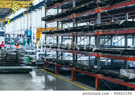 Spare components in plant assembly workshop 40402549