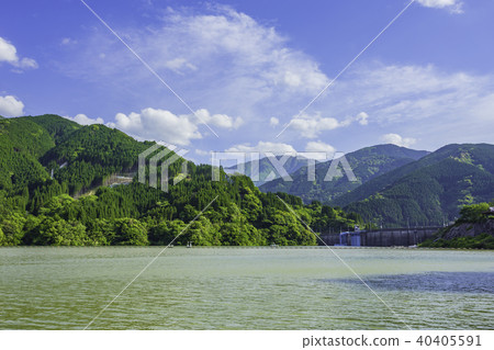 Midorikawa dam lake which touches rich nature (Misamachi, Shimomagusuku-gun, Kumamoto) 40405591