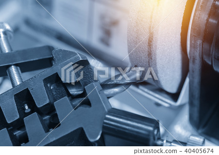 The  tool sharpening machine  40405674