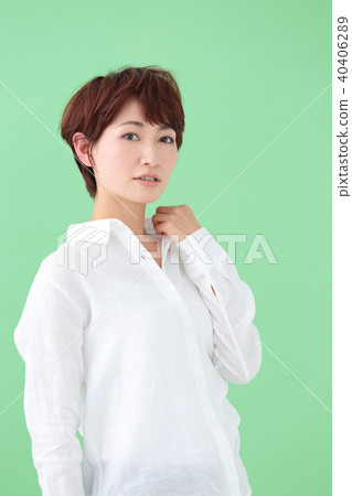 Middle-aged women lifestyle Middle-aged women lifestyle 40406289