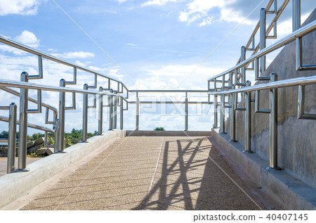 Way down or ascent a ramp for  wheelchairs  40407145