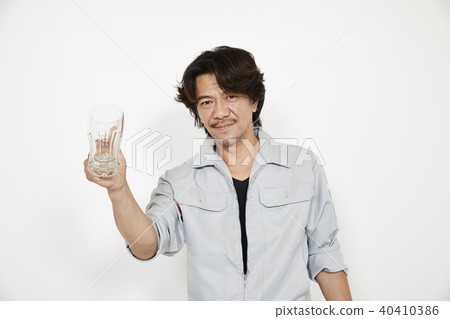 Businessman image 40410386